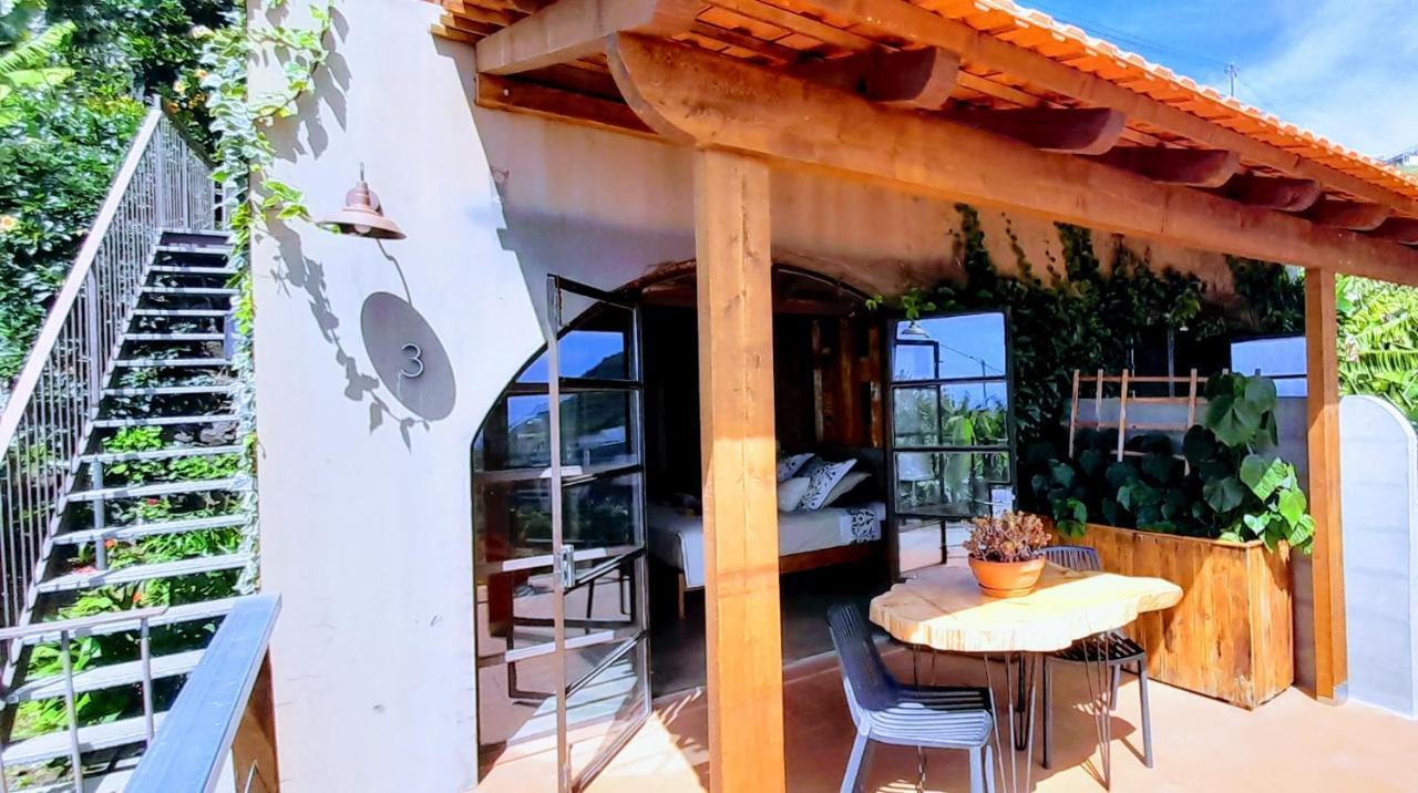 Les Terrasses Suites Calheta  Eksteriør billede