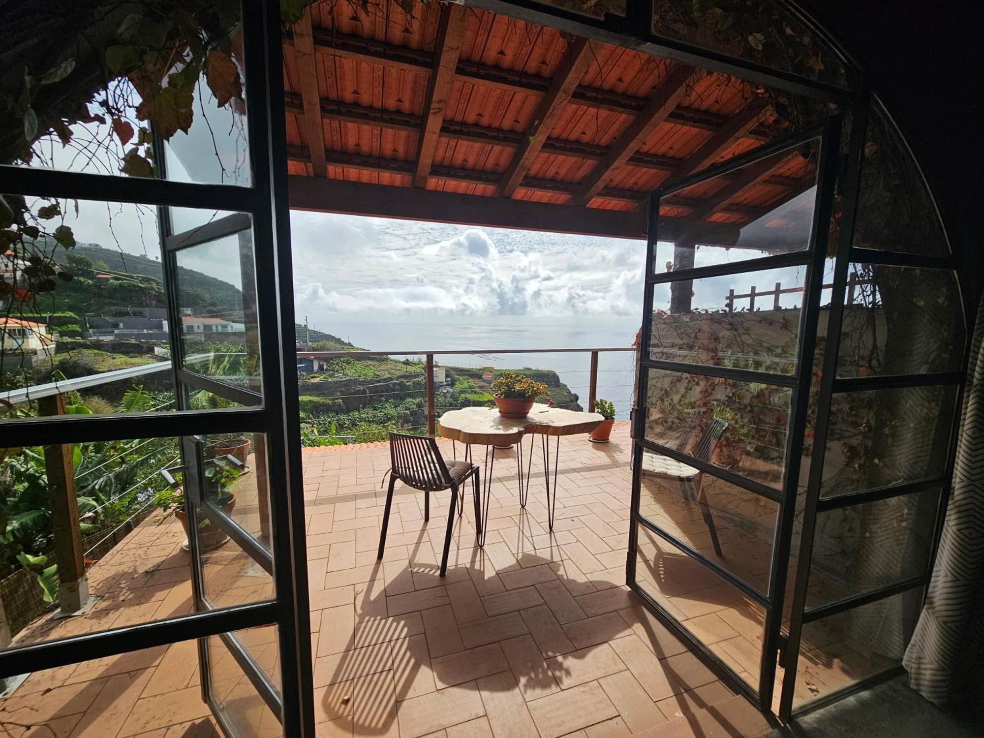 Les Terrasses Suites Calheta  Eksteriør billede