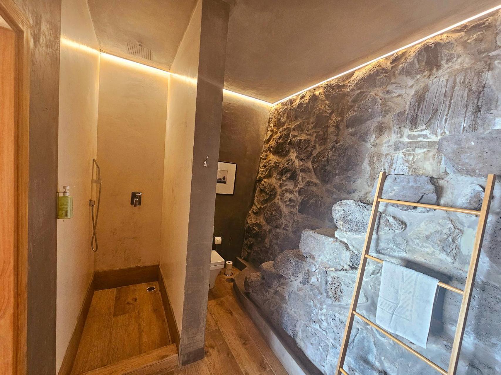 Les Terrasses Suites Calheta  Eksteriør billede